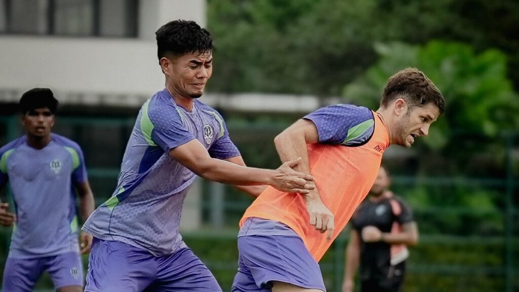 Indian Super League: Blasters and Mumbai will look to put their indifferent starts to the season behind them