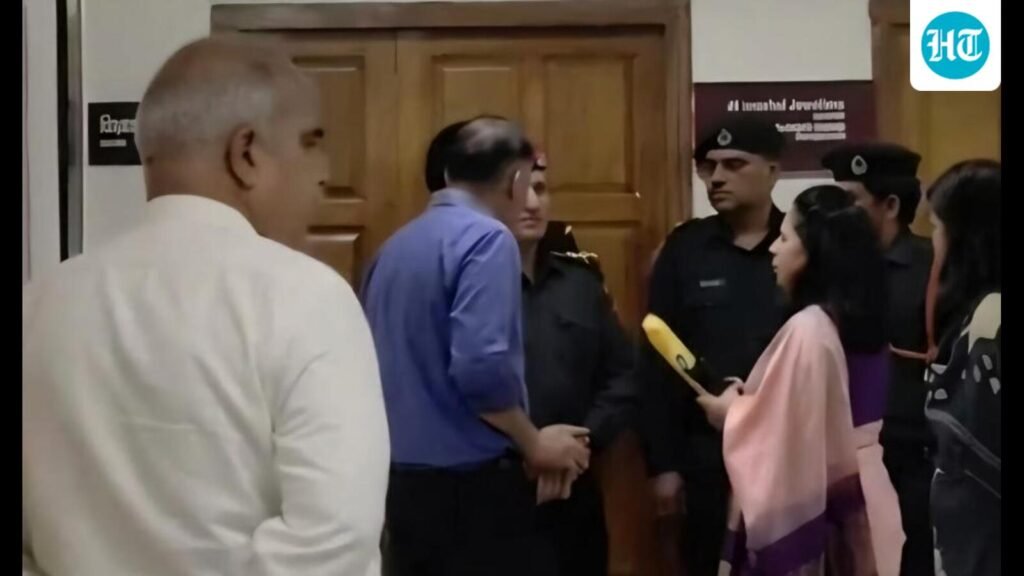 Nauni V-C locks himself in office after faculty standoff
