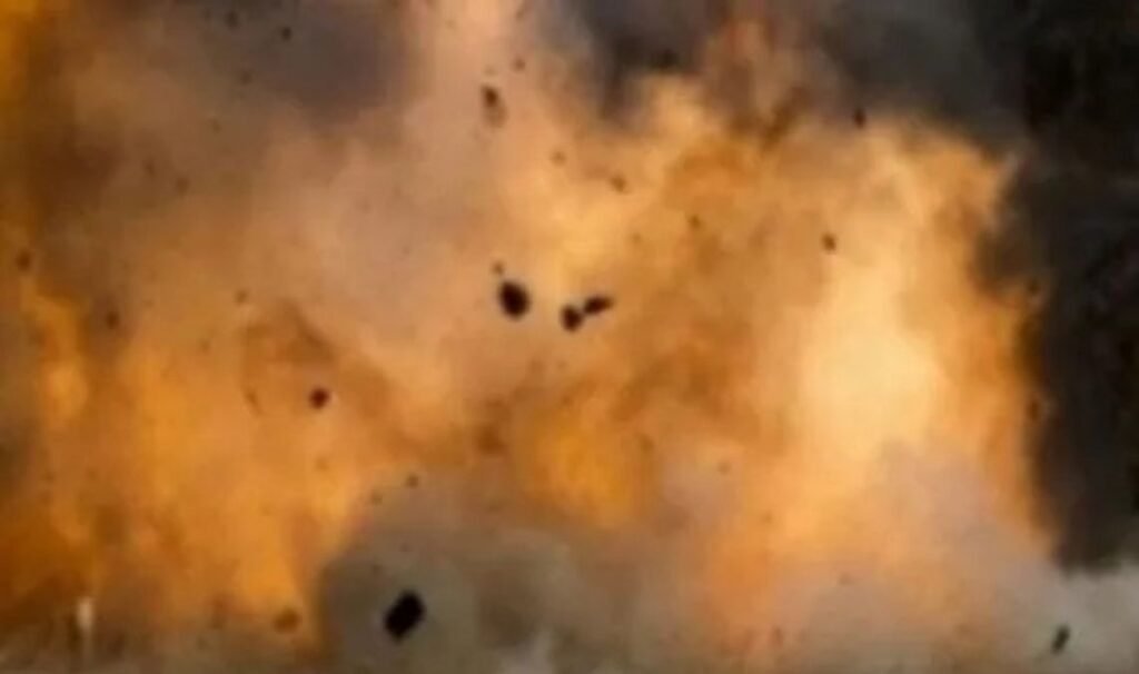Man injured, kitchen damaged in gas cylinder explosion in Kupwara
