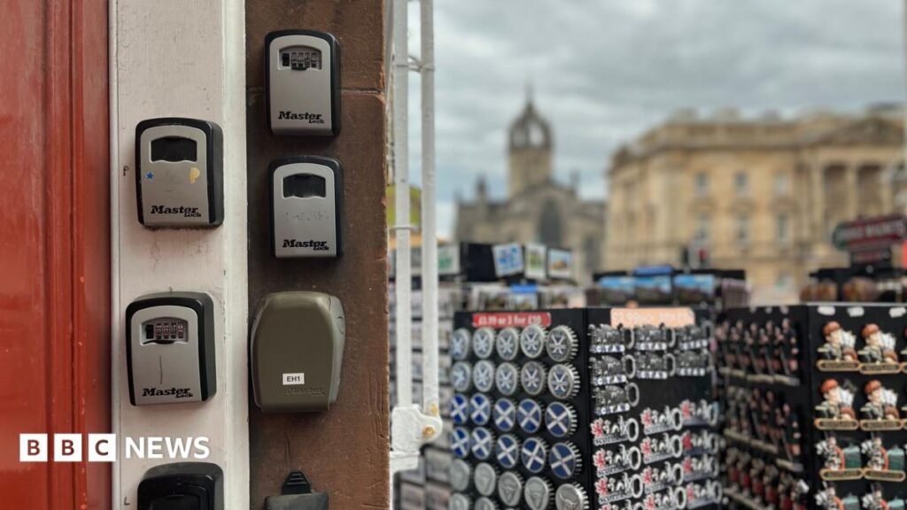 Hundreds of holiday lets operating without planning permission in Edinburgh